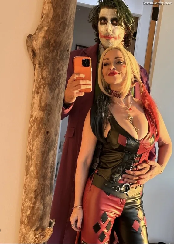 Tara Strong photo 23 of 182