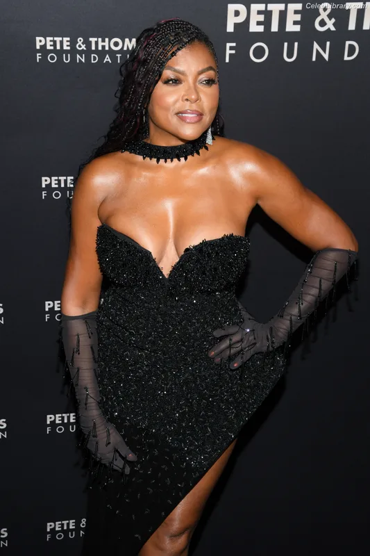 Taraji P. Henson photo 14 of 391