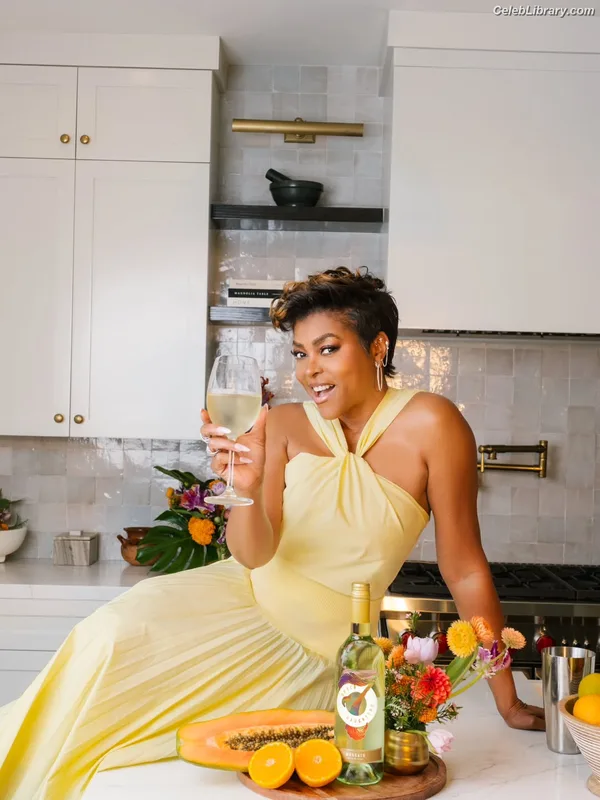 Taraji P. Henson photo 7 of 391