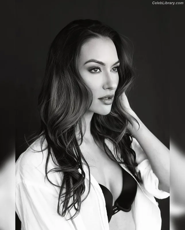 Tasya Teles photo 17 of 36