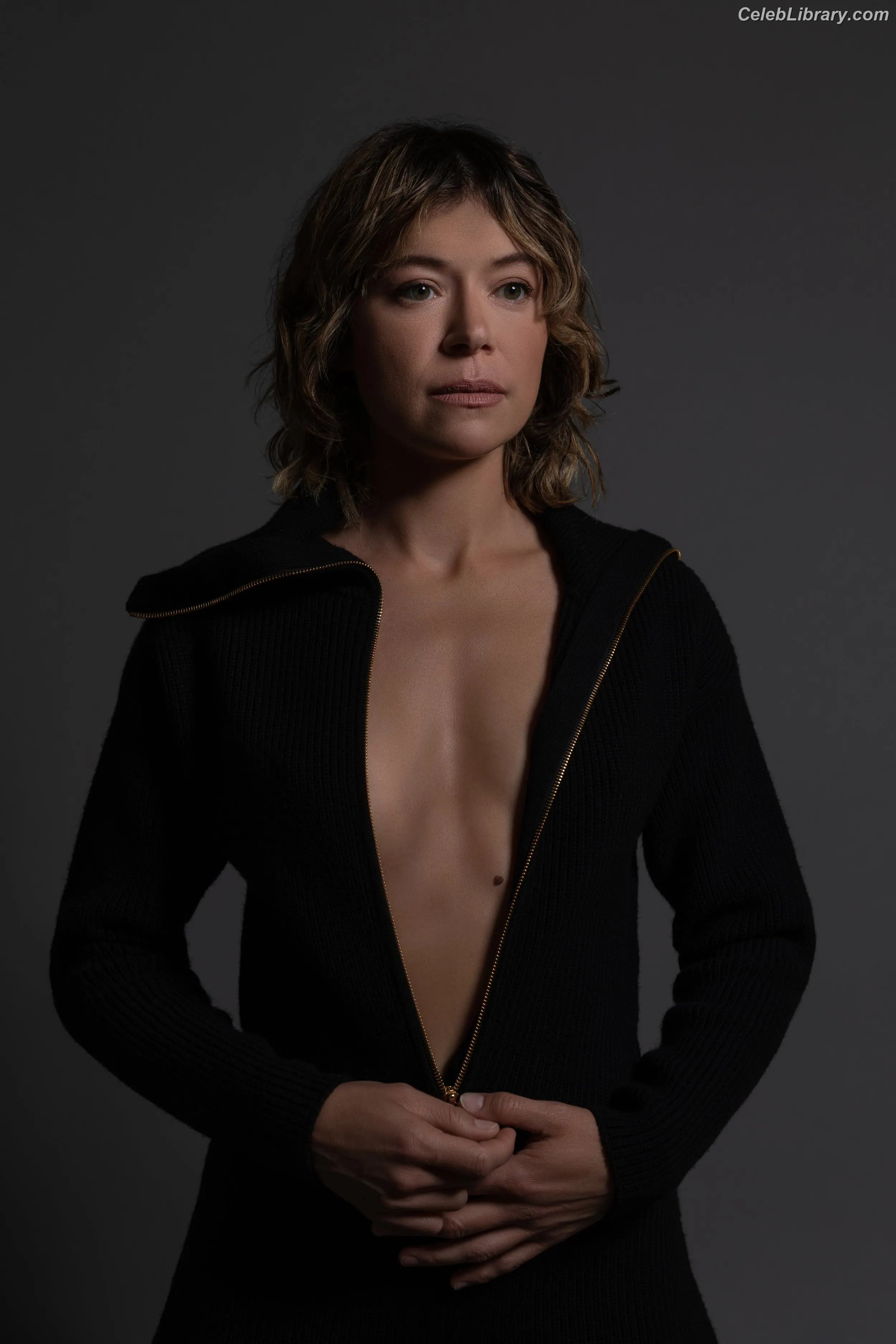 Tatiana Maslany photo 14 of 58