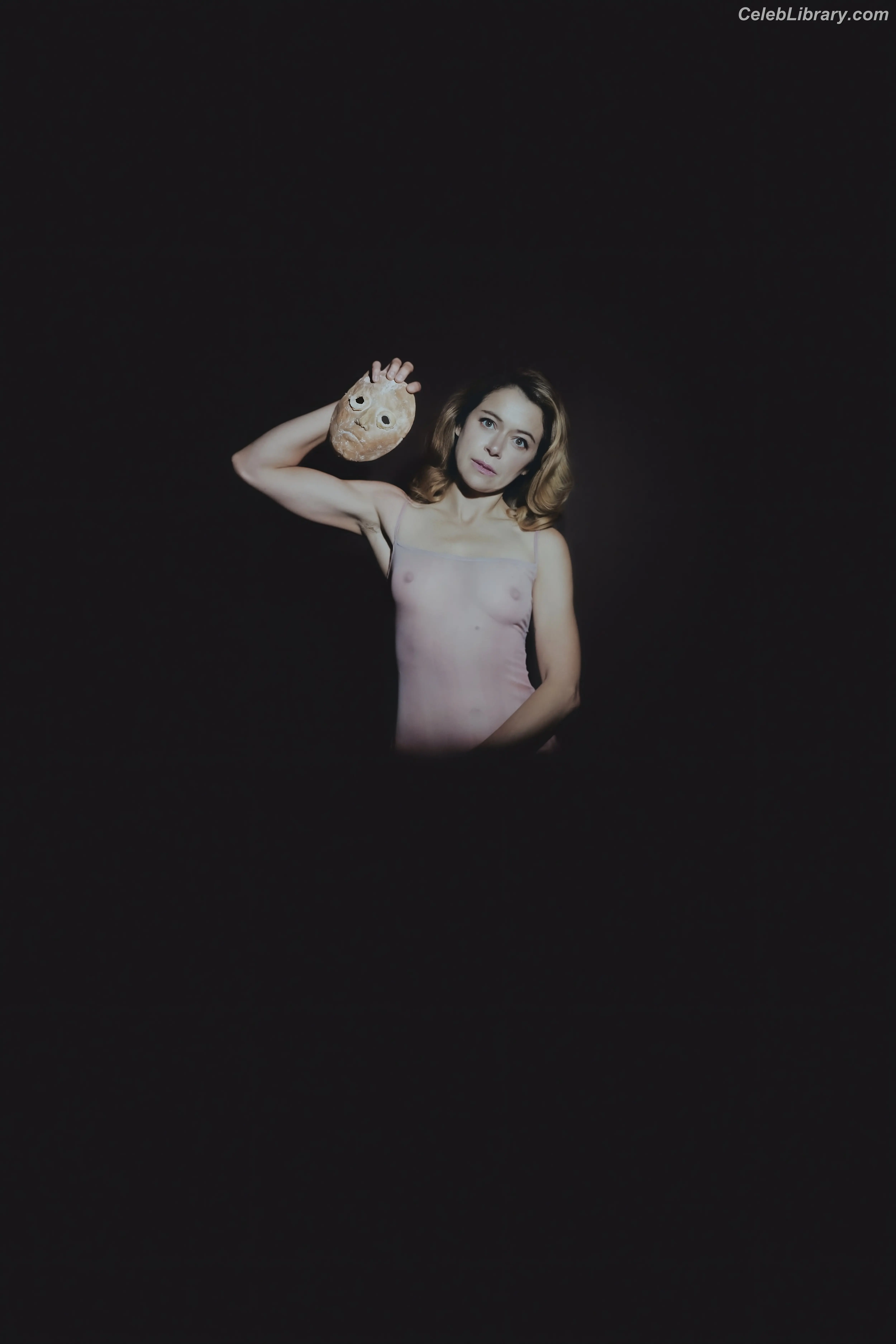 Tatiana Maslany photo 16 of 58