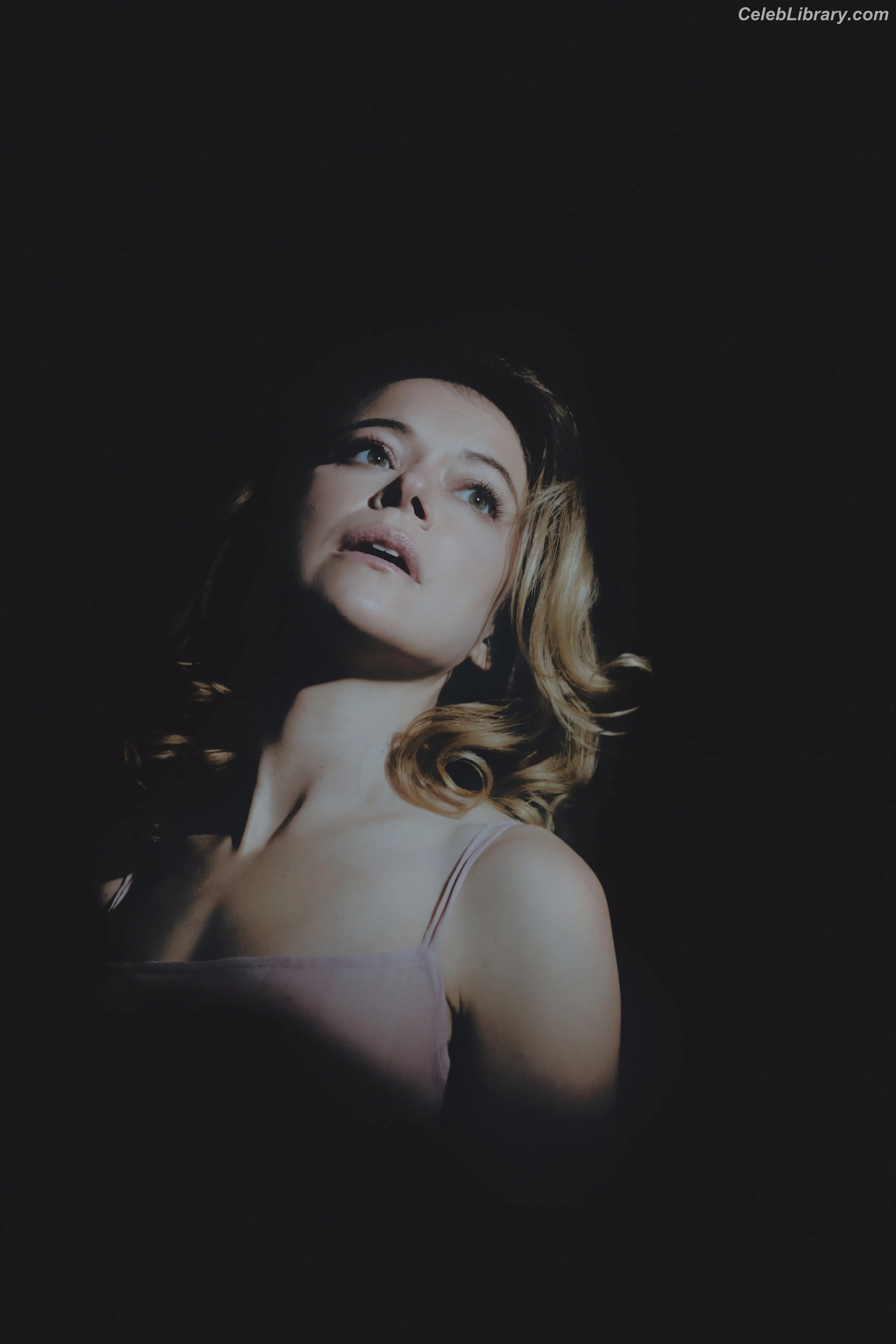 Tatiana Maslany photo 17 of 58