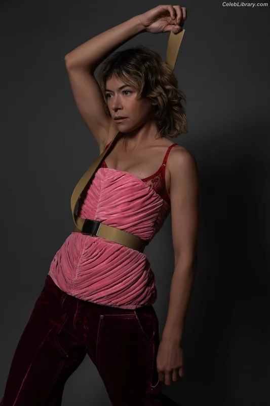 Tatiana Maslany photo 12 of 59