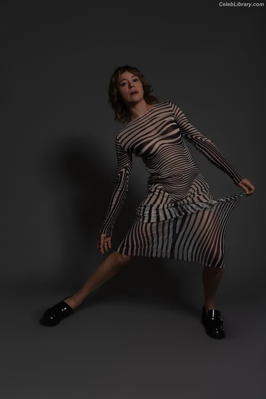 Tatiana Maslany photo 18 of 59
