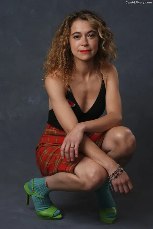 Tatiana Maslany photo 23 of 59
