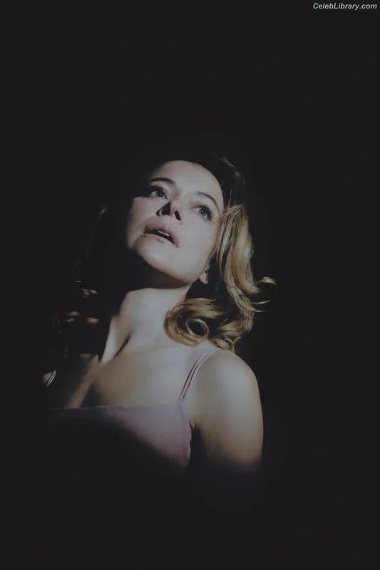 Tatiana Maslany photo 17 of 59
