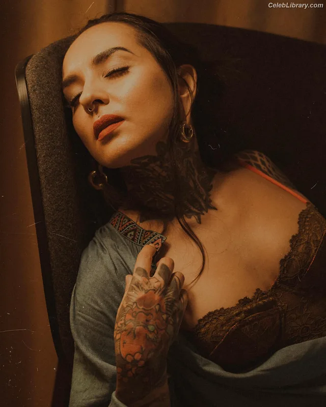 Tatiana Shmayluk photo 3 of 177