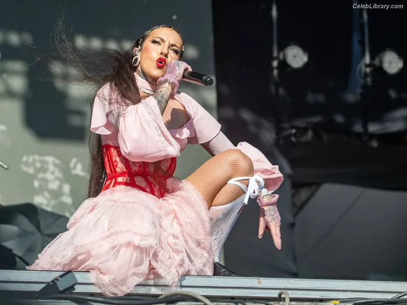 Tatiana Shmayluk photo 20 of 177