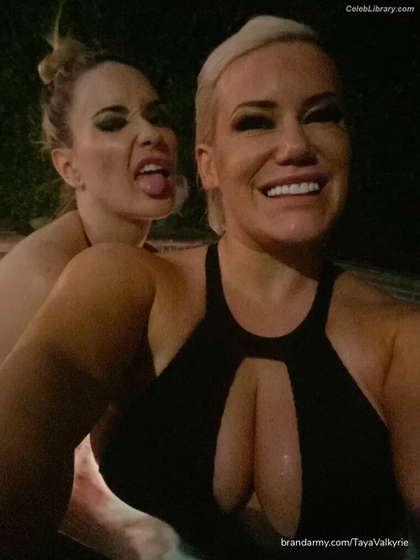 Taya Valkyrie photo 5 of 345