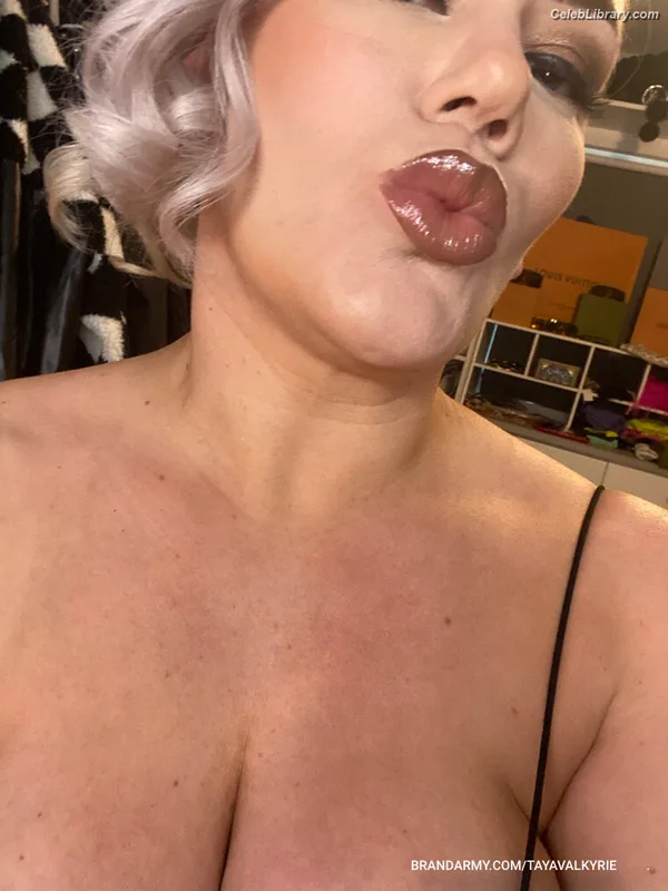 Taya Valkyrie photo 14 of 345