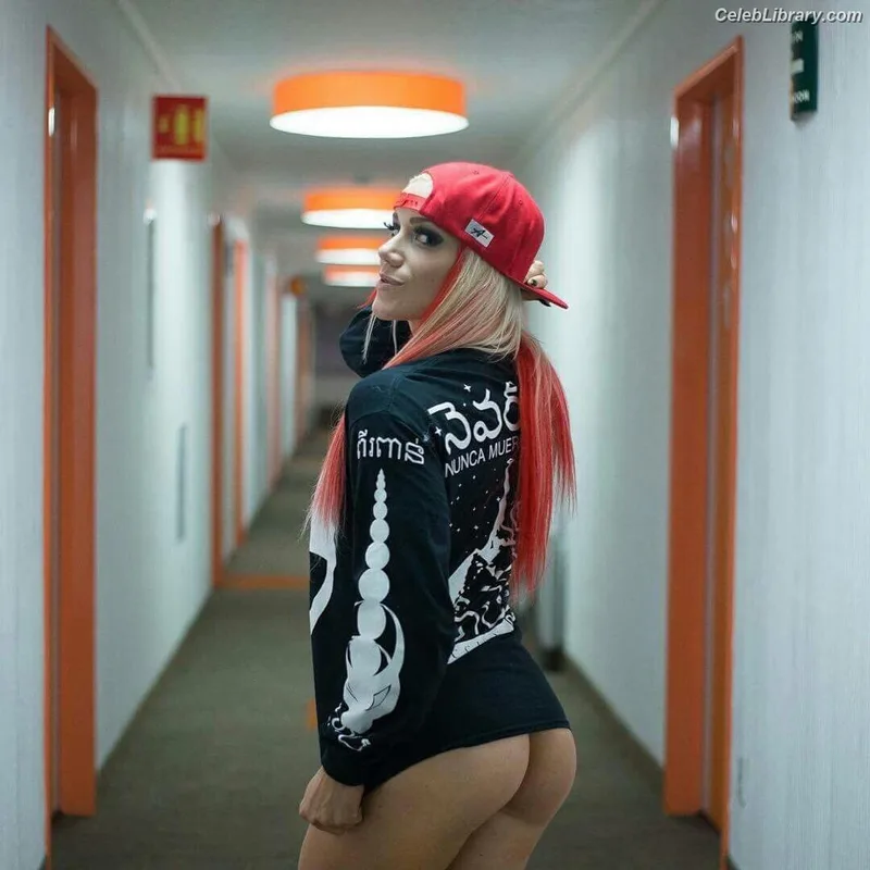 Taya Valkyrie photo 18 of 345