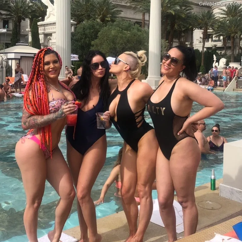 Taya Valkyrie photo 14 of 345