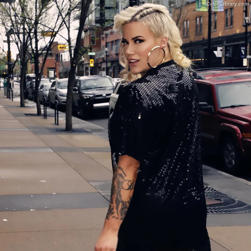 Taya Valkyrie photo 20 of 345