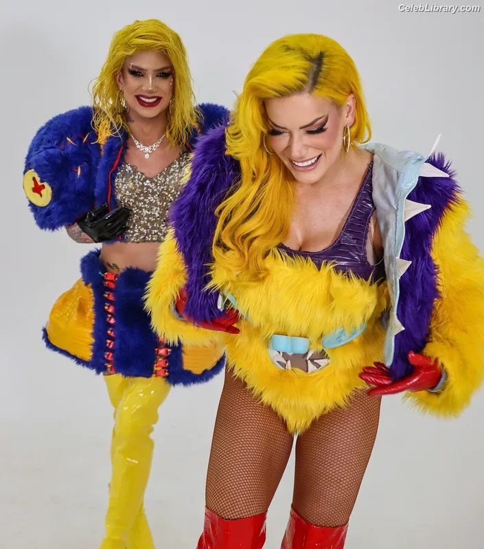 Taya Valkyrie photo 11 of 345