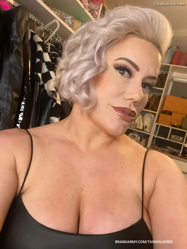 Taya Valkyrie photo 20 of 345