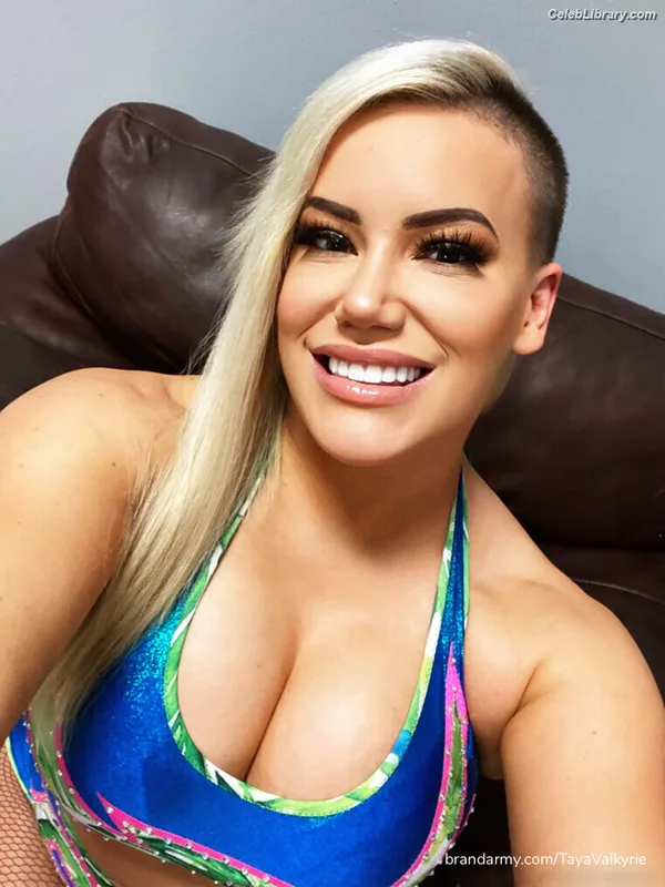 Taya Valkyrie photo 10 of 345