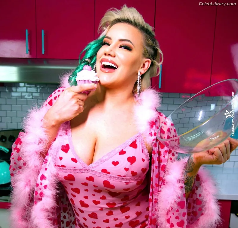 Taya Valkyrie photo 18 of 345