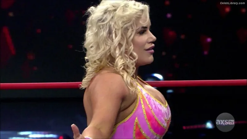 Taya Valkyrie photo 1 of 345