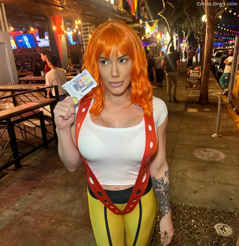Taya Valkyrie photo 24 of 345