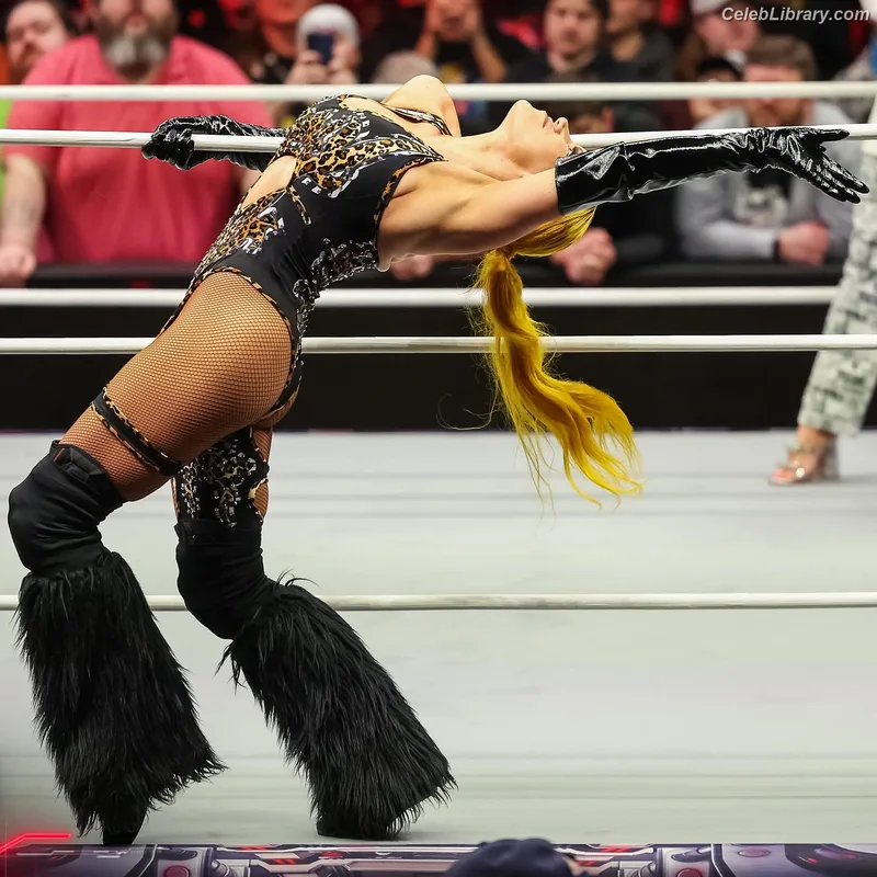 Taya Valkyrie photo 8 of 345