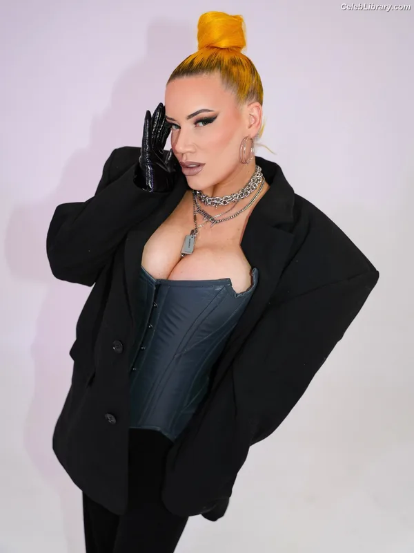 Taya Valkyrie photo 15 of 345