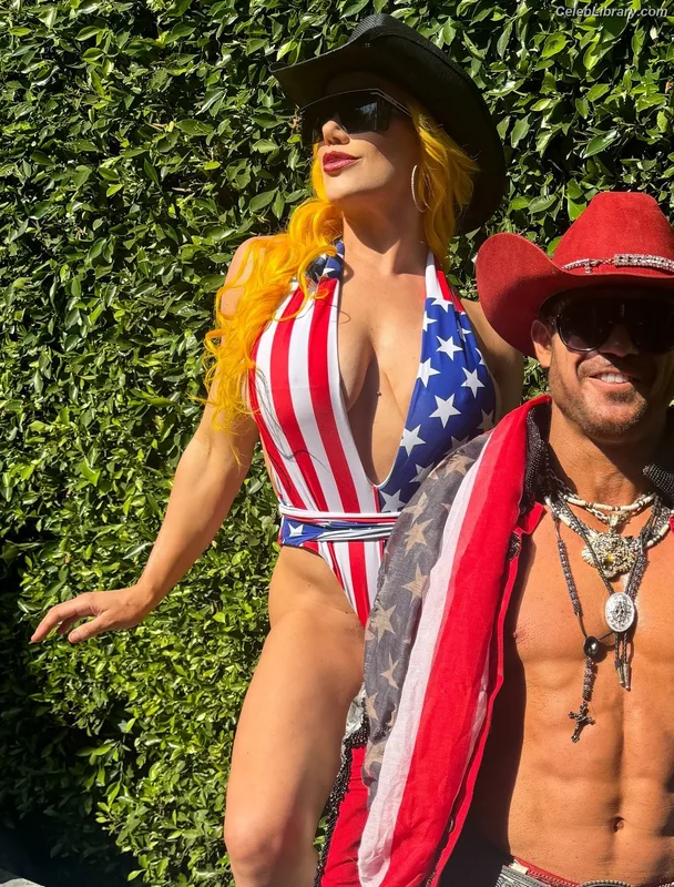Taya Valkyrie photo 20 of 345
