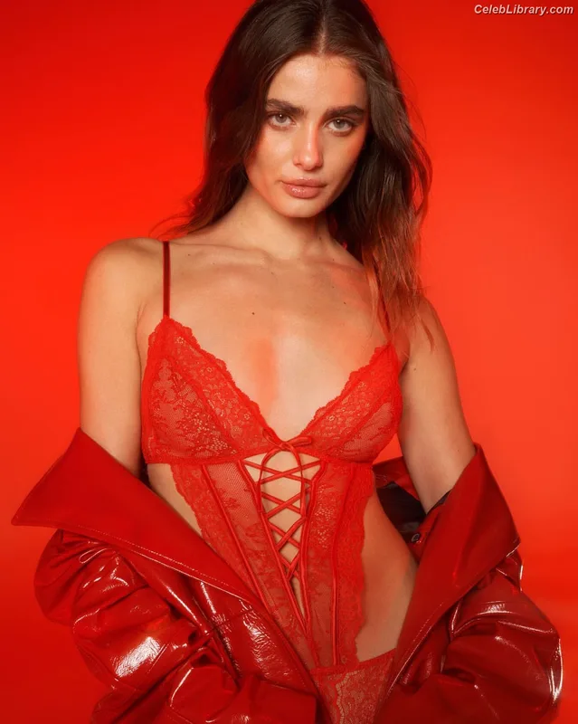 Taylor Hill photo 6 of 546