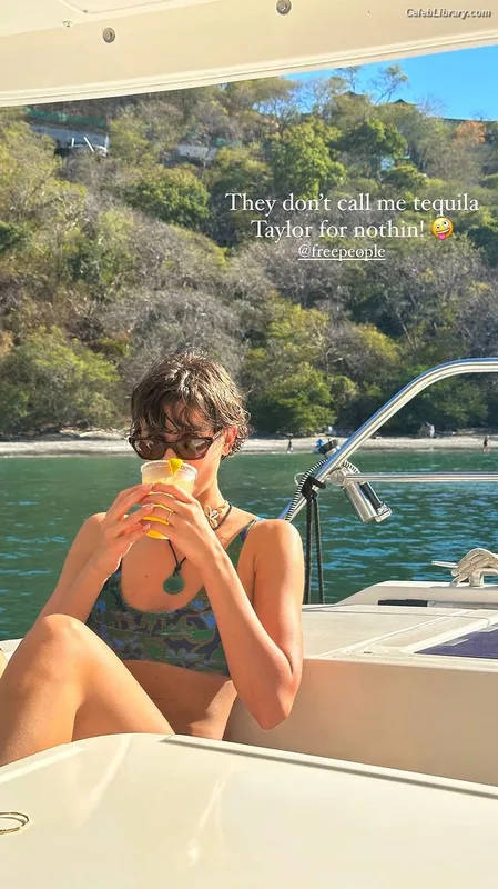 Taylor Hill photo 9 of 546