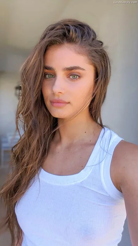 Taylor Hill photo 4 of 546
