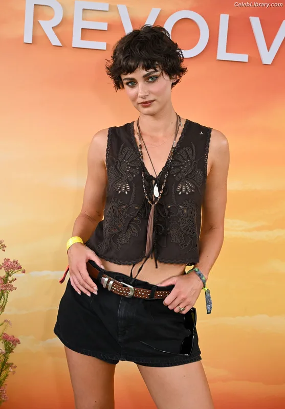 Taylor Hill photo 2 of 546