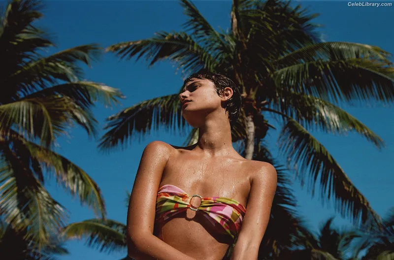 Taylor Hill photo 21 of 546
