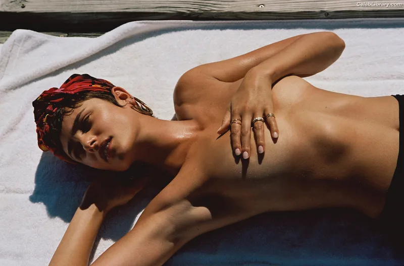 Taylor Hill photo 8 of 546