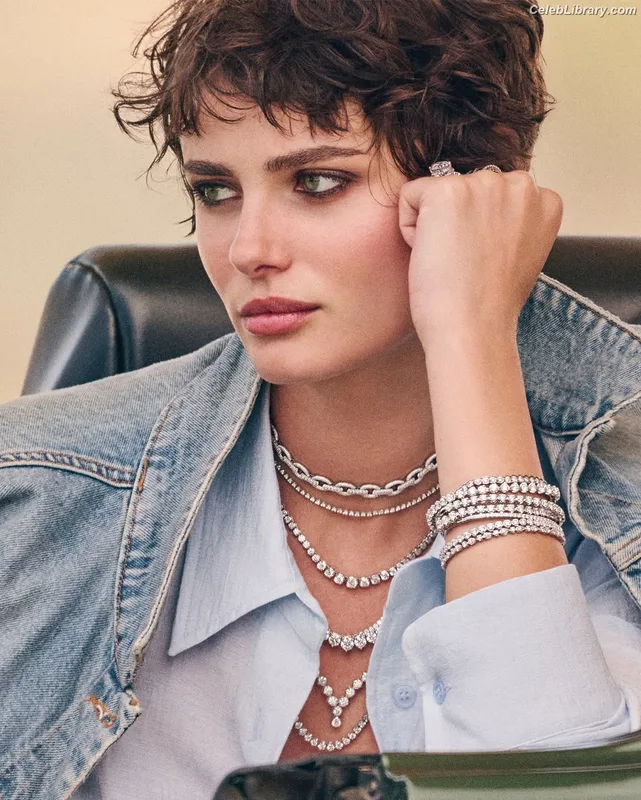 Taylor Hill photo 18 of 546