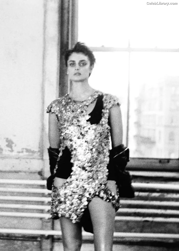 Taylor Hill photo 10 of 546