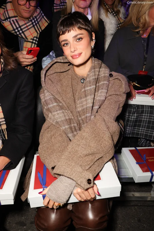 Taylor Hill photo 13 of 546