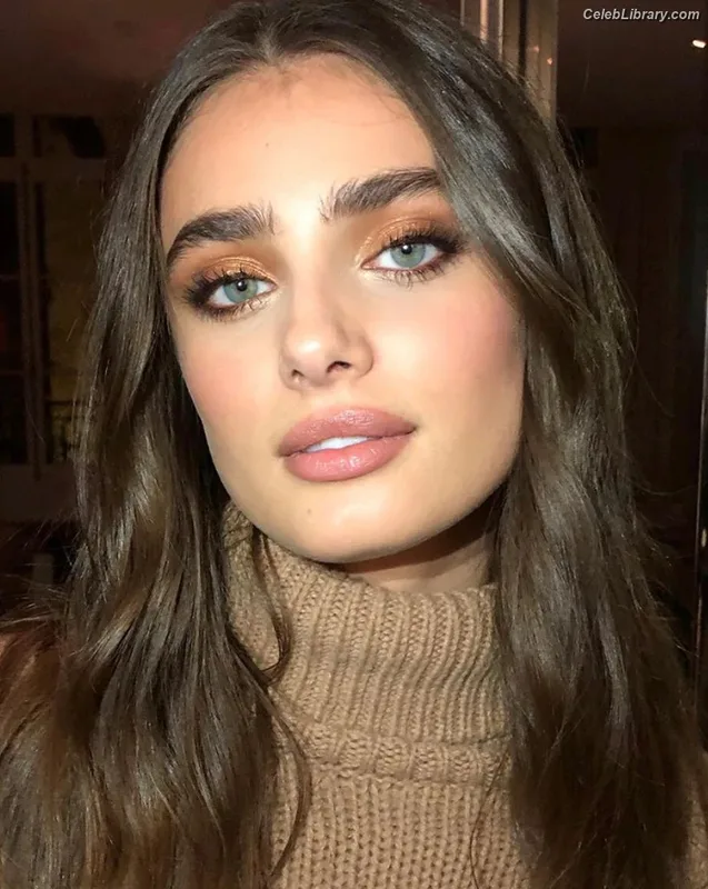 Taylor Hill photo 17 of 546