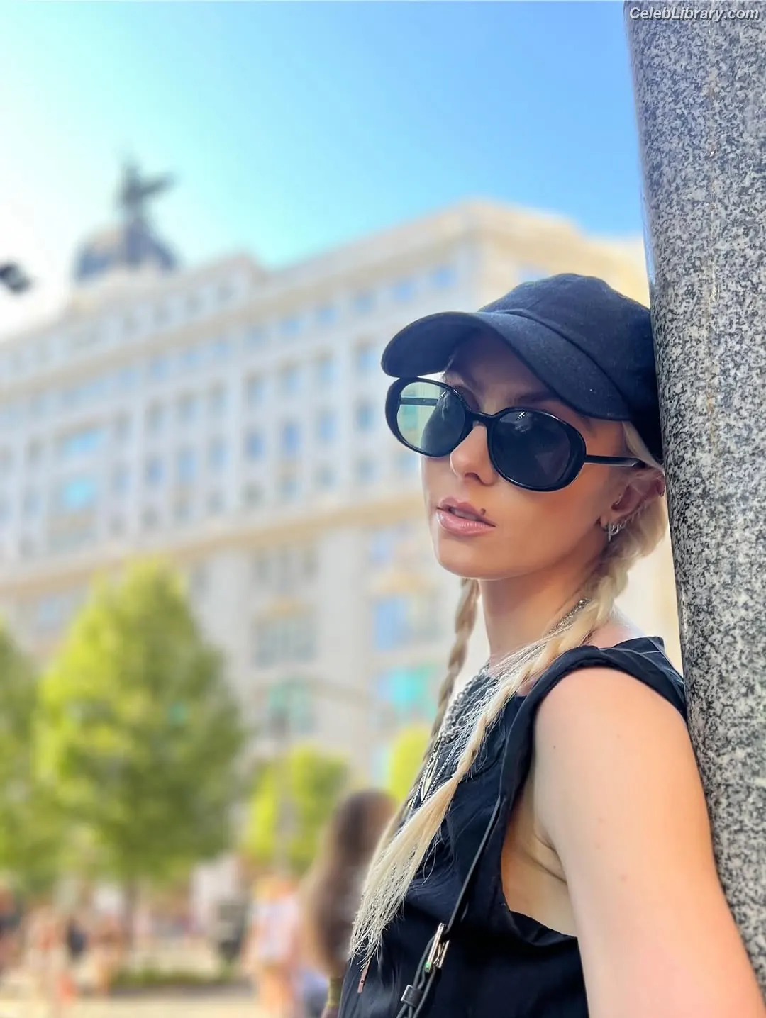 Taylor Momsen photo 9 of 1248