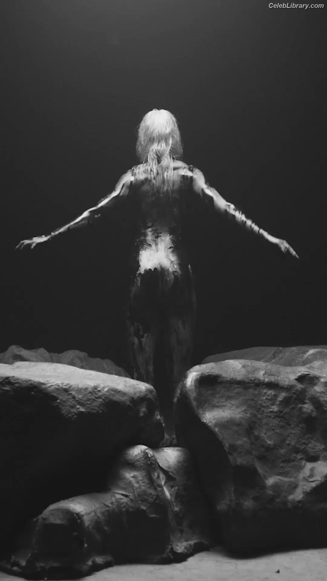 Taylor Momsen photo 8 of 1248