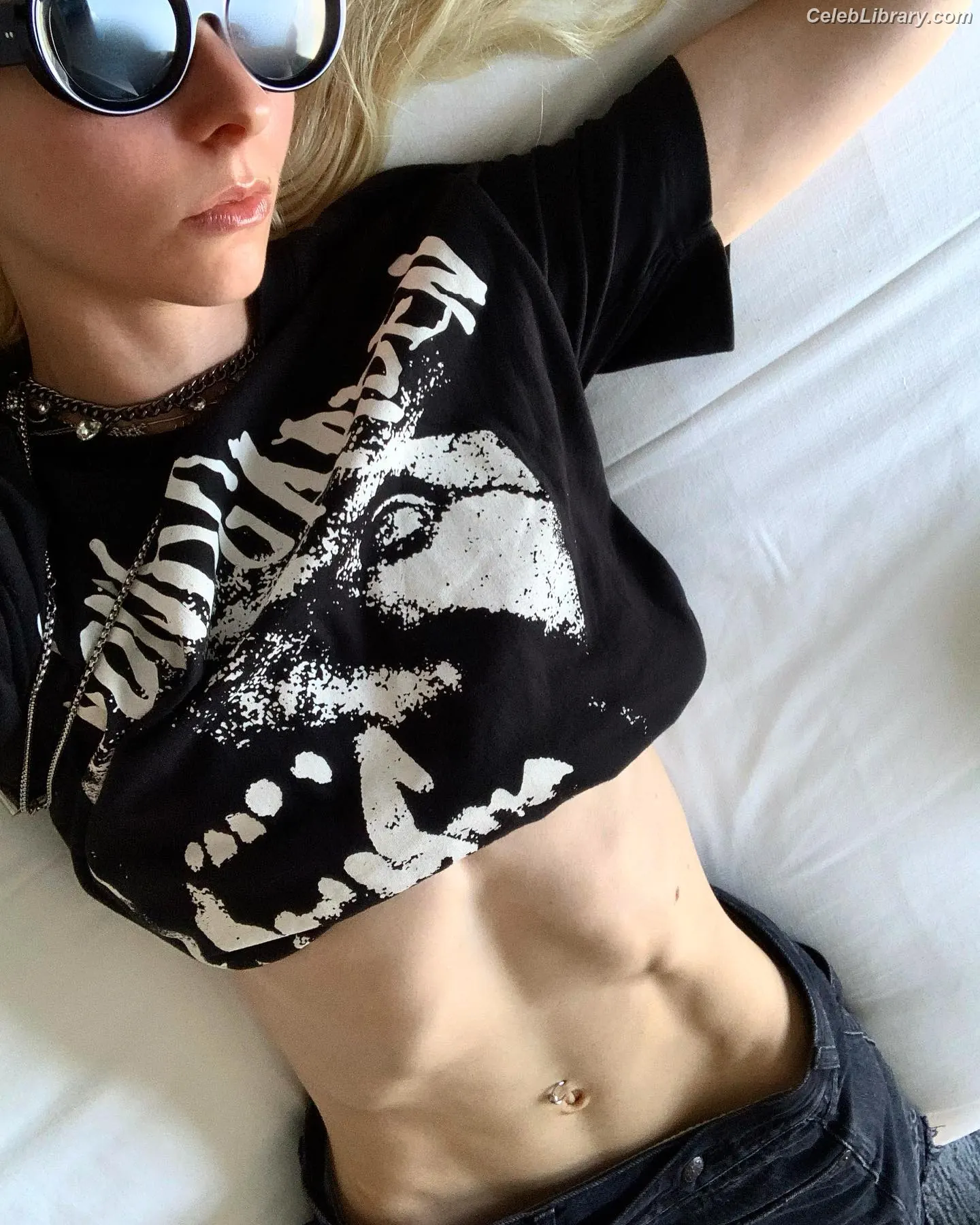 Taylor Momsen photo 7 of 1248