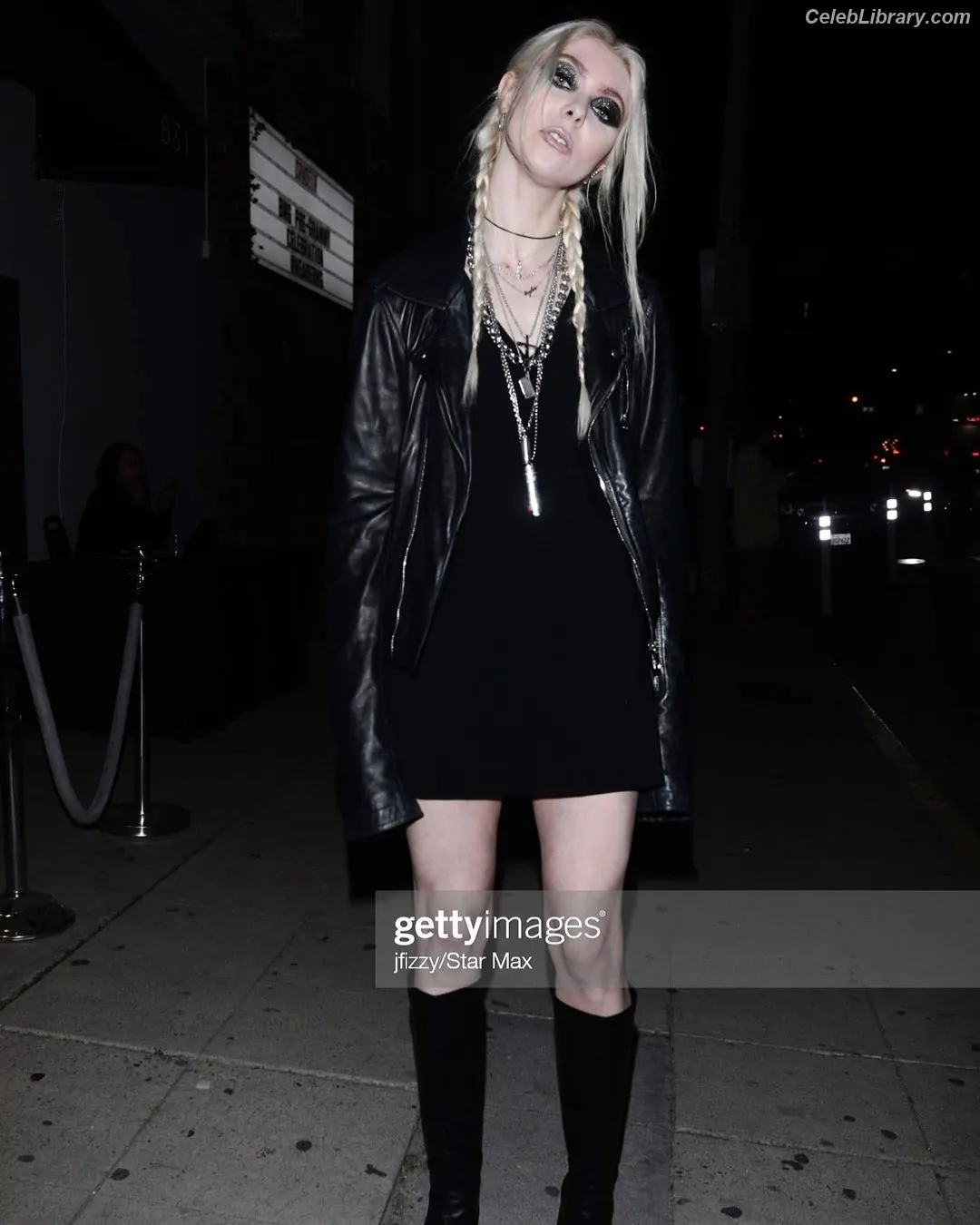 Taylor Momsen photo 7 of 1248