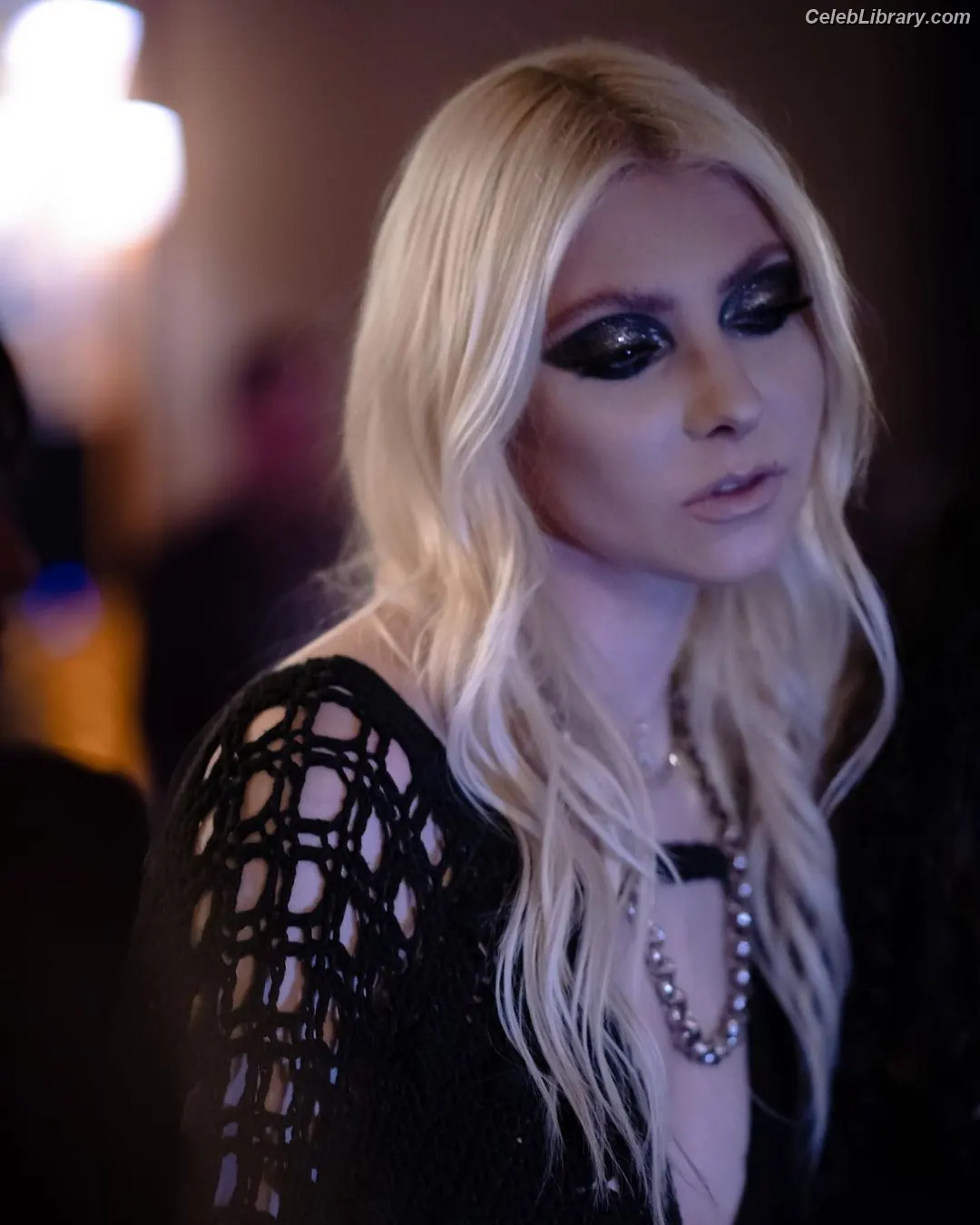 Taylor Momsen photo 11 of 1248