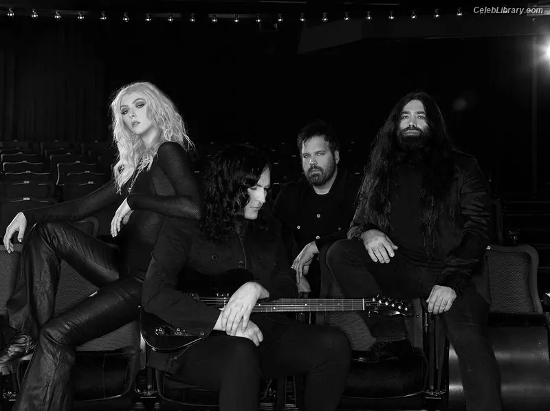 Taylor Momsen photo 10 of 1248