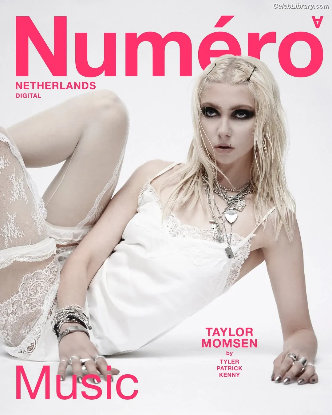 Taylor Momsen photo 8 of 1248