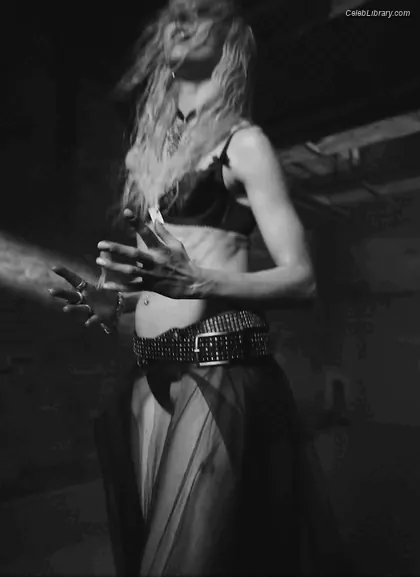 Taylor Momsen photo 8 of 1248