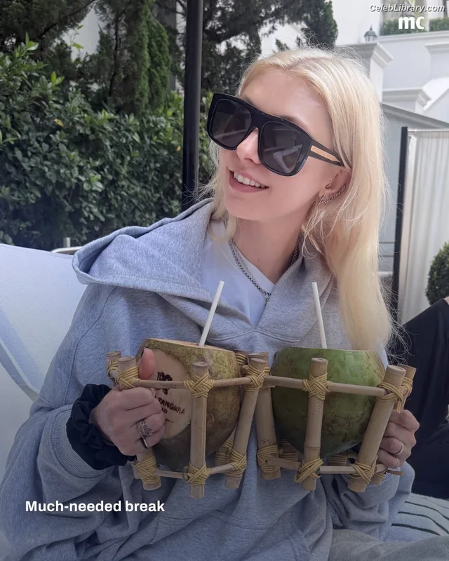 Taylor Momsen photo 6 of 1237