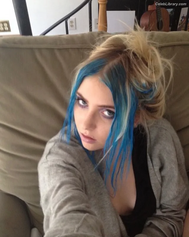 Taylor Momsen photo 19 of 1237