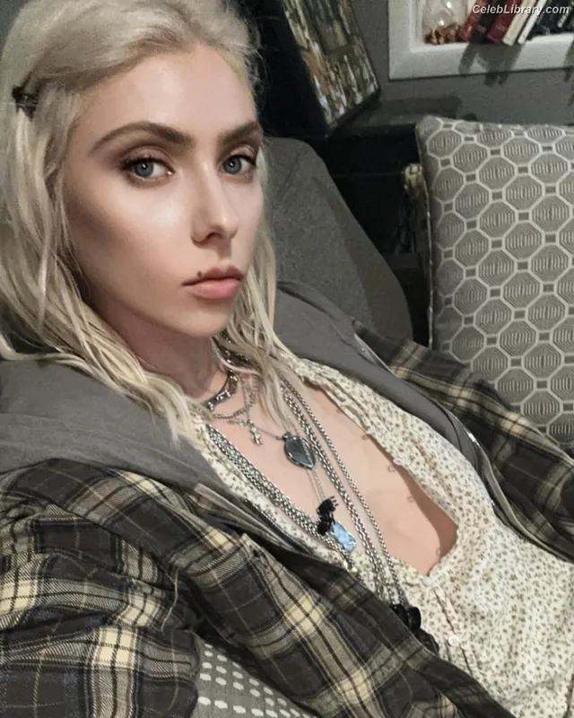 Taylor Momsen photo 23 of 1237
