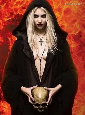Taylor Momsen photo 10 of 1237
