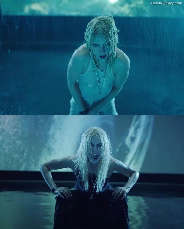 Taylor Momsen photo 12 of 1237